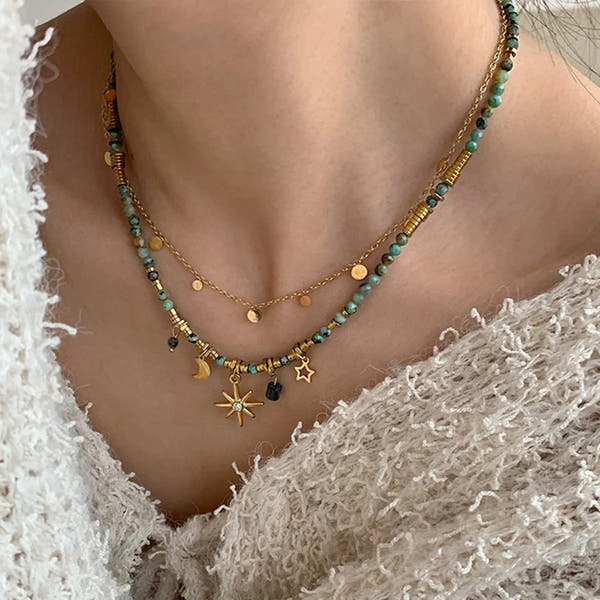 Shine with elegance in our ZAKOL Vintage Bohemian Necklace. Featuring dazzling star-shaped crystals and a unique boho-inspired design, this necklace adds a touch of glamour to any outfit. Ideal for parties, weddings, or everyday chic styling.